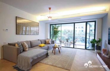 renovated 4 bedrooms @central Xujiahui, M/L1,9,11